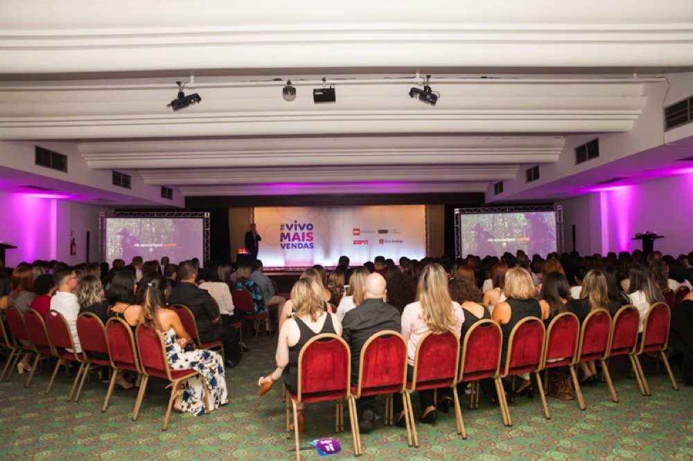 Palco de convenção corporativa produzida pela Mistagoo